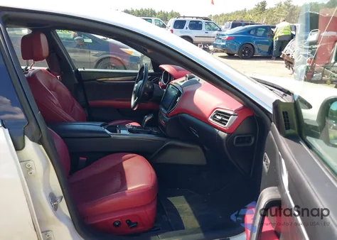 2019 Maserati Ghibli S Q4 из США, поврежденный, VIN ZAM57YTA4K1315431